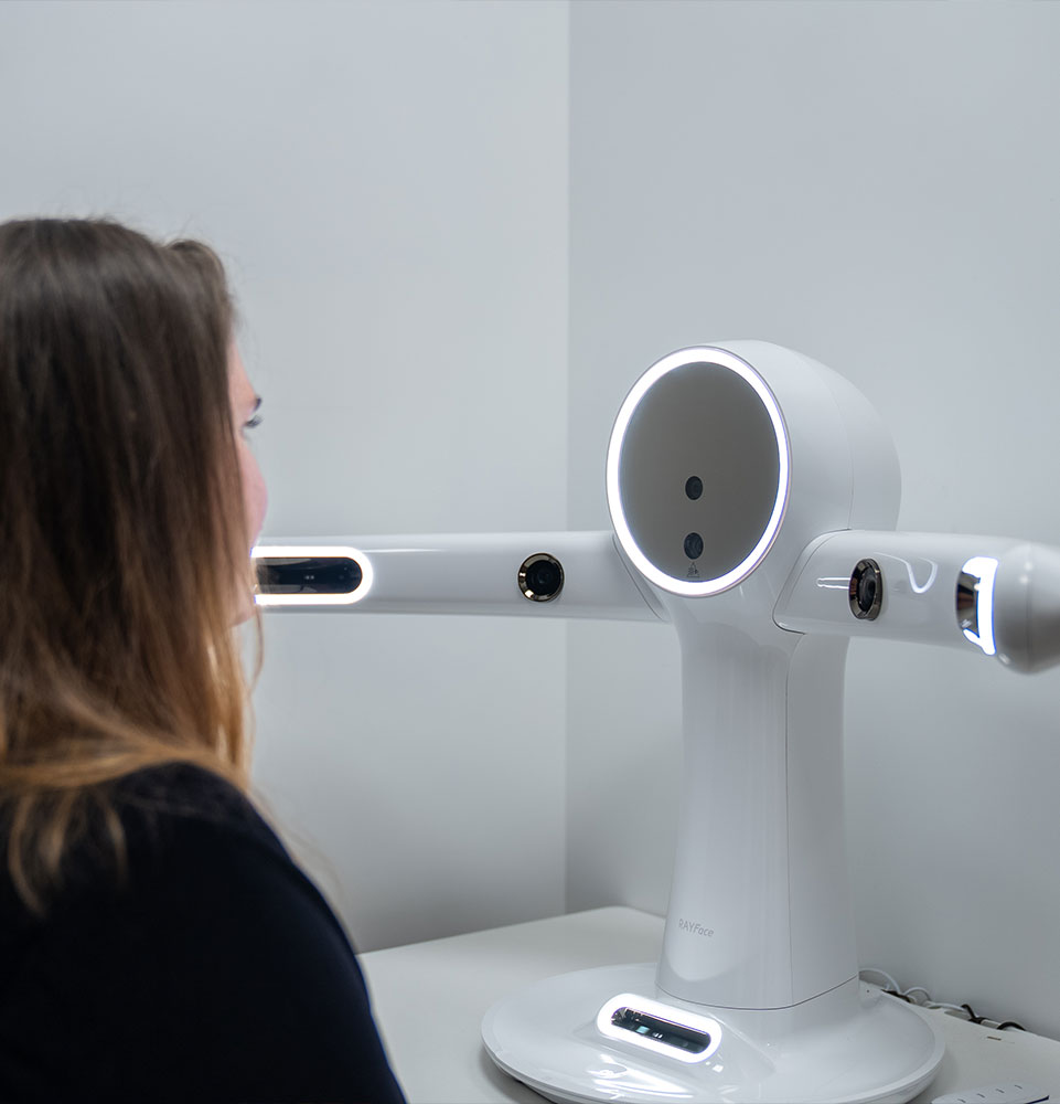 Patient getting there smile and face scanned